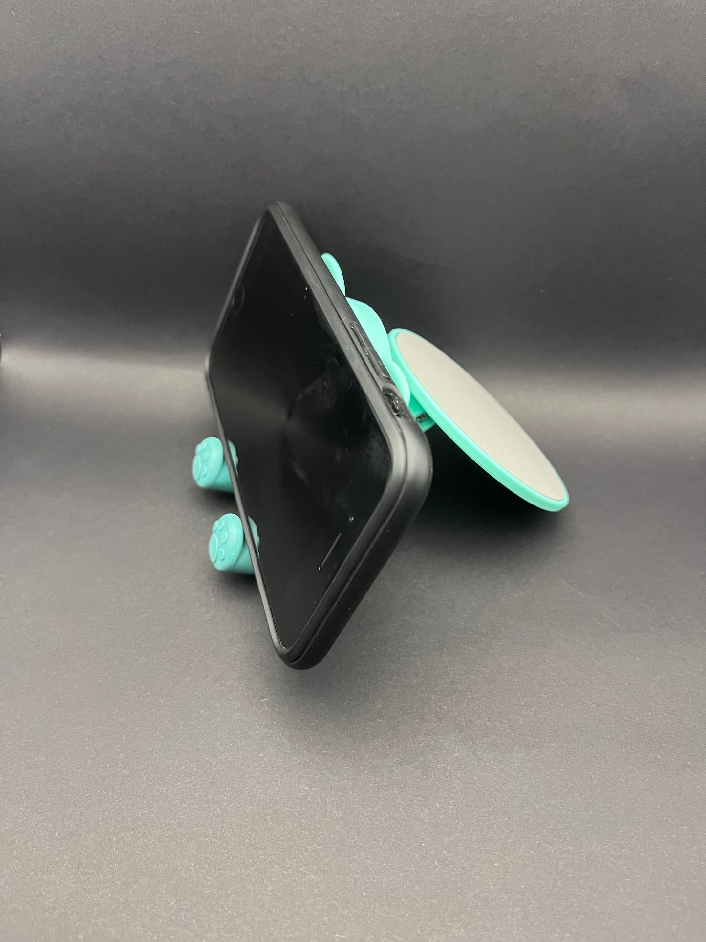 Cartoon Mobile Phone Adjustable Holder Green: Your Phone’s New Best Friend!