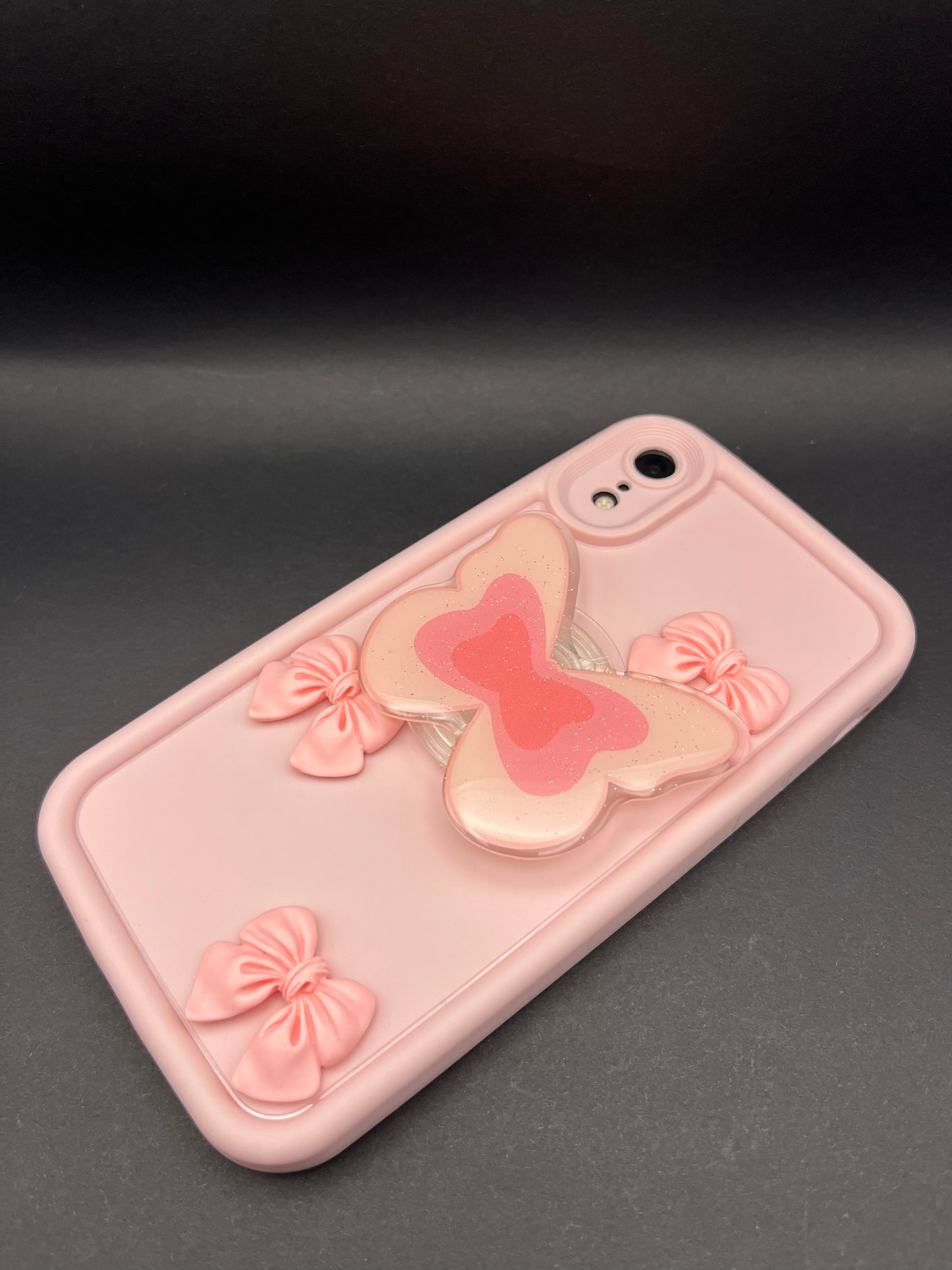 Sparkly Butterfly Phone Holder: Add a Touch of Glamour to Your Device!