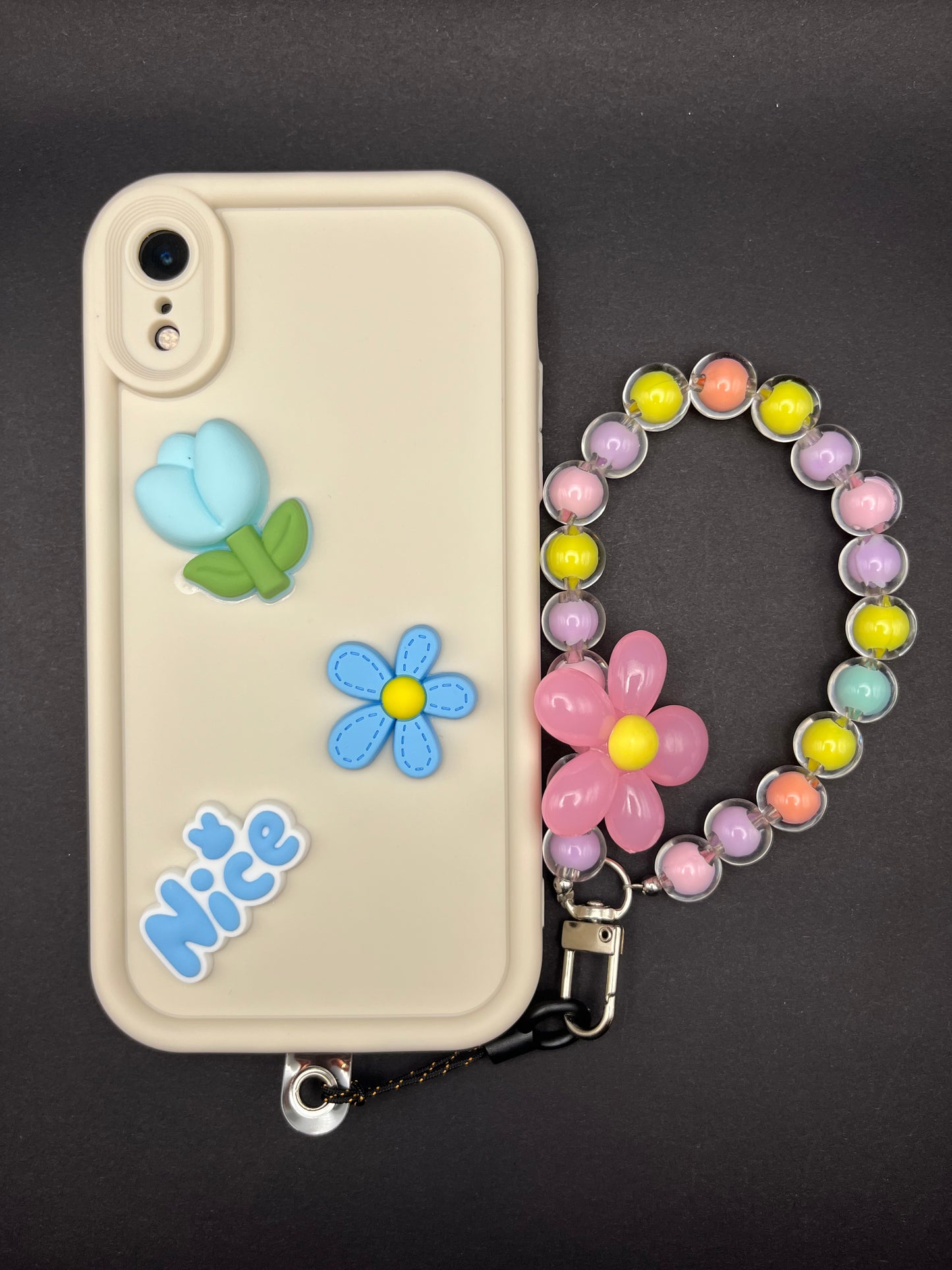 Flower Macaron Beaded Wrist Rope Phone Lanyard: Colourful and Whimsical Accessory