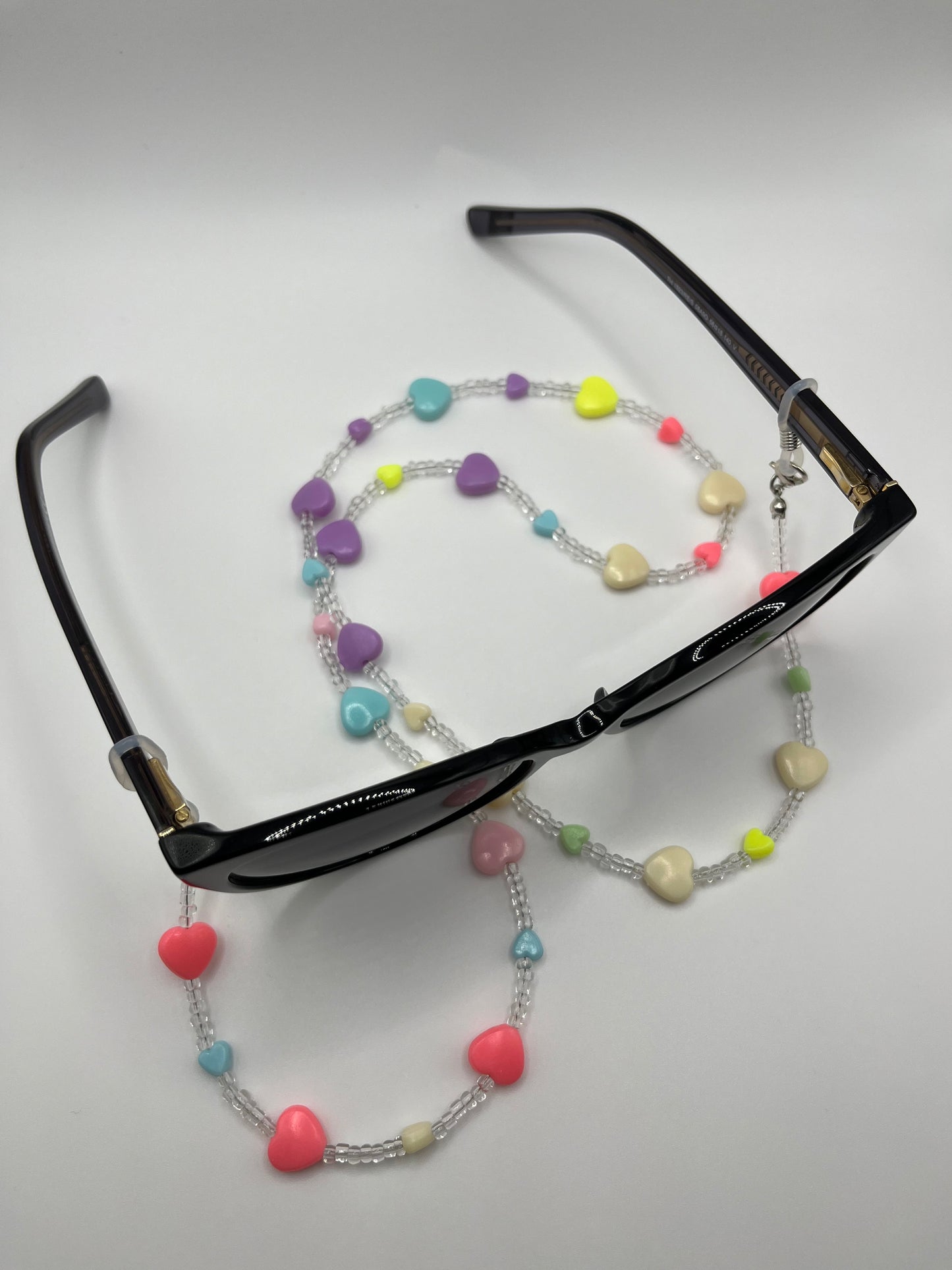 Colourful Heart Glasses Chain: Stylish and Practical