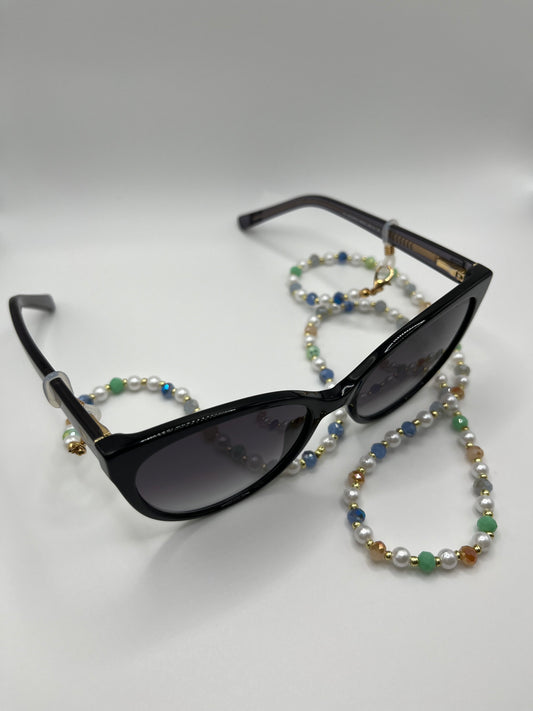 Elegant Faux Pearl Glasses Chain: Stylish and Functional Accessory